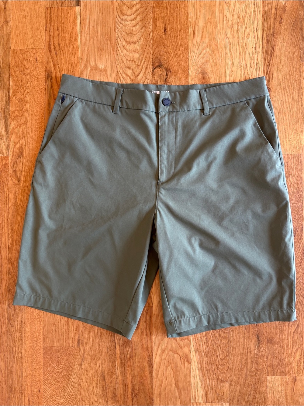 32 Degrees Green Shorts (36)